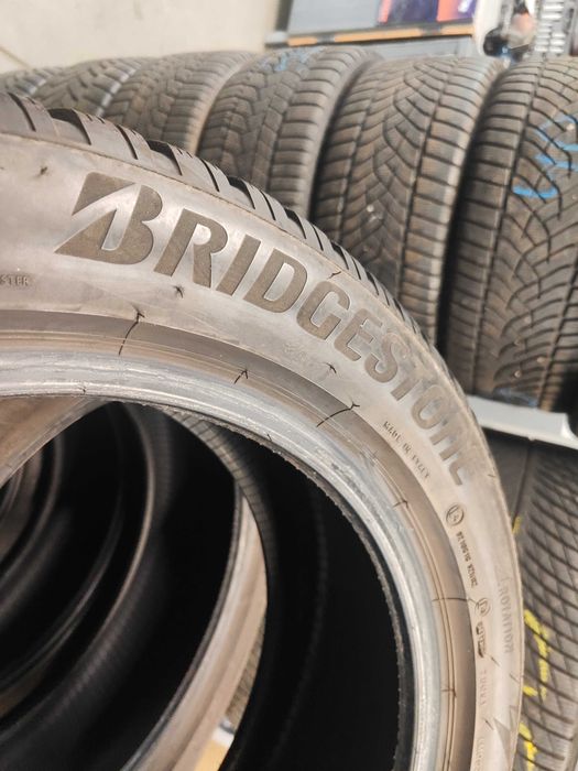 2бр.зимни гуми 225/50/17 Bridgestone