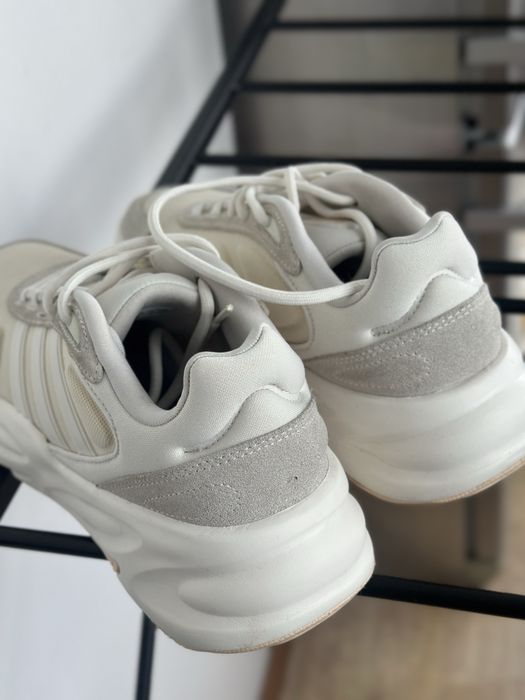 Кроссовки Adidas