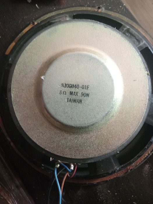 Продам усилитель колонки с 90