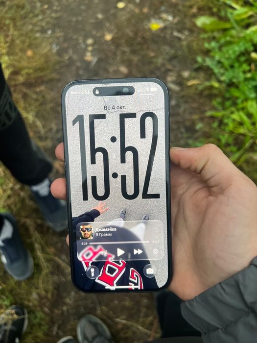 Айфон 15 всё в родне