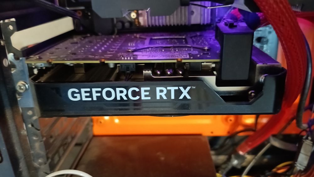 Продам RTX 4060 TI