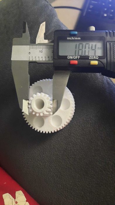 Pinion  primar masina tocat Rohnson, Starlight