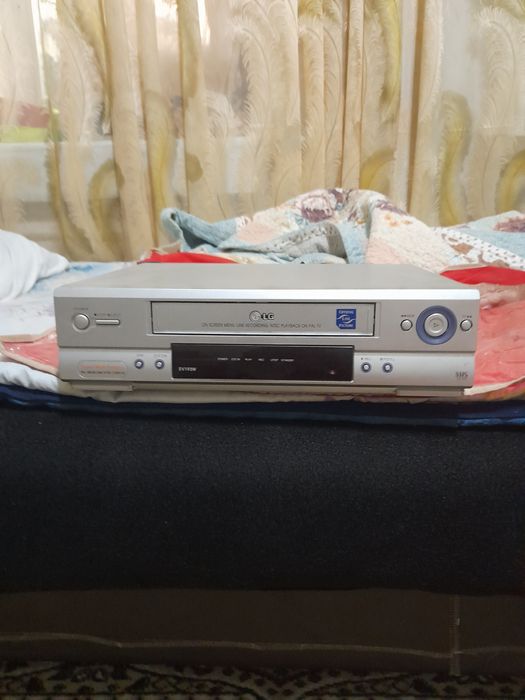 Видео фонасоник  LG