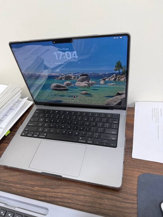 Macbook Pro M3 1Tb 14 inch