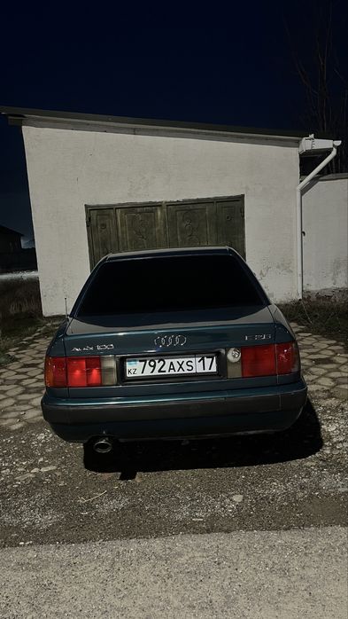 Ауди 100 срочно сатылады