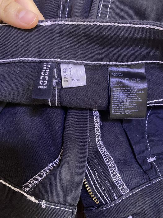 Джинсы H&M.