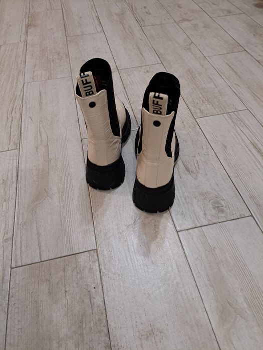 #Дамски боти #страхотни##