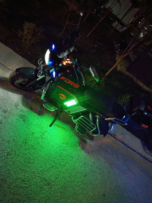 6 ta akumlatrli elektr Sukuter sotiladi kimga kerak bo'lsa aloqaga