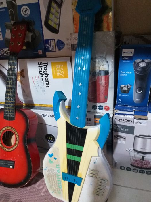 Chitaree Electrica si Lemn Functionale Muzical