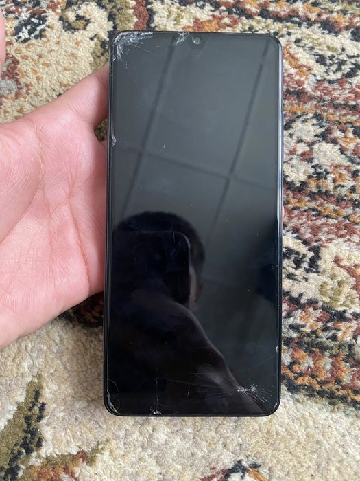 Продам телефоны на запчасти