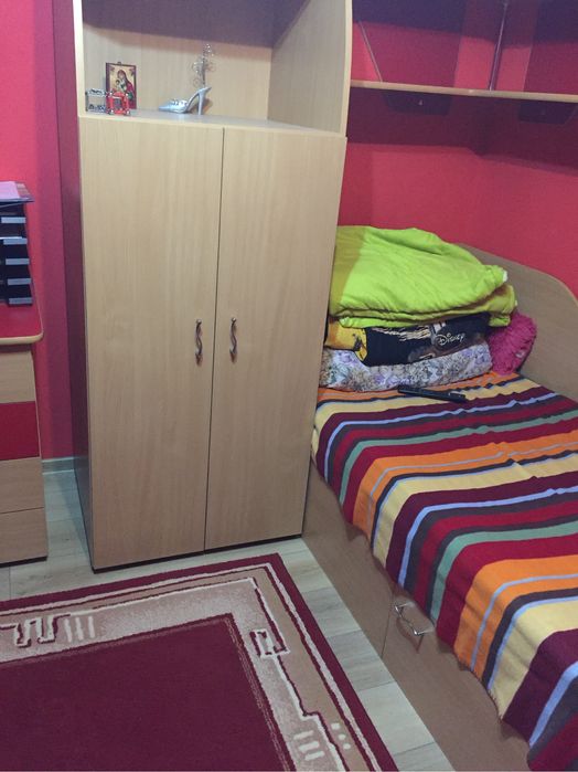 Mobila pt camera fetite