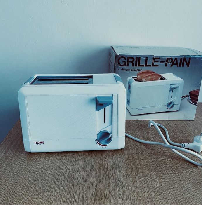 Срочно продам кухонный рабочий тостер