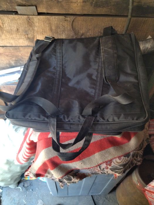 Сумка дорожная крепкая