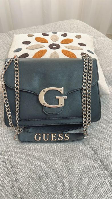 Vand geanta originala Guess