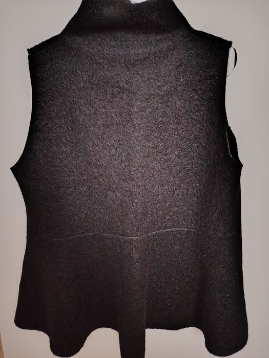 Стильный женский жилет