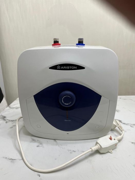 Аристон новый в коробке