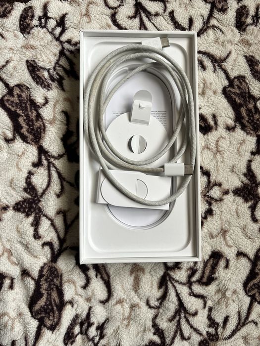 Vand iphone16pro de 128gb