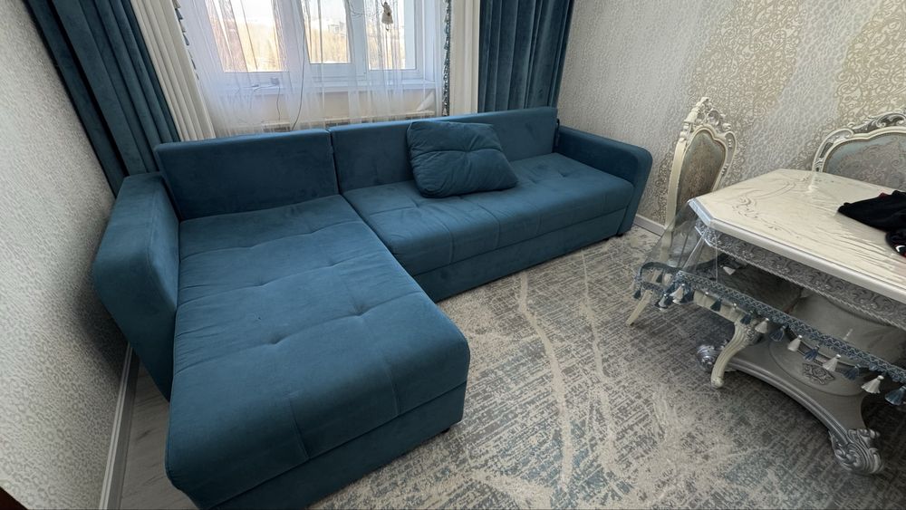 Диван, продаем срочно