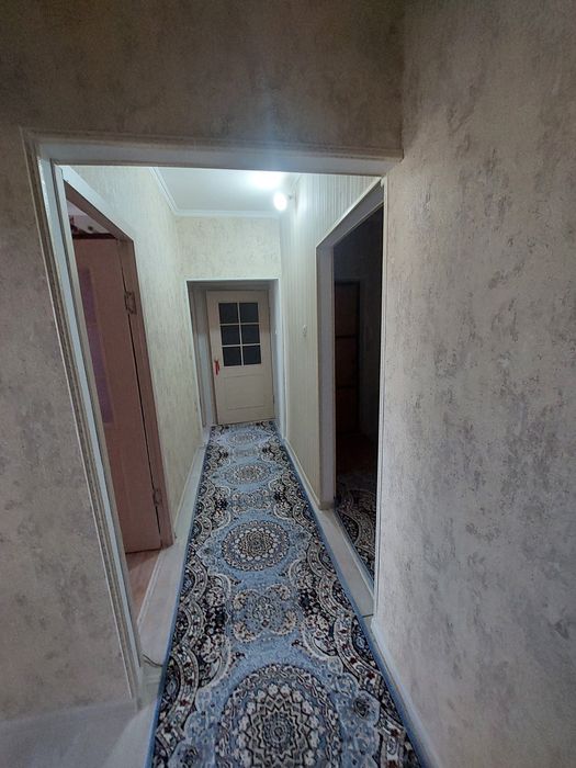 Продаёт 4х комнатная квартира