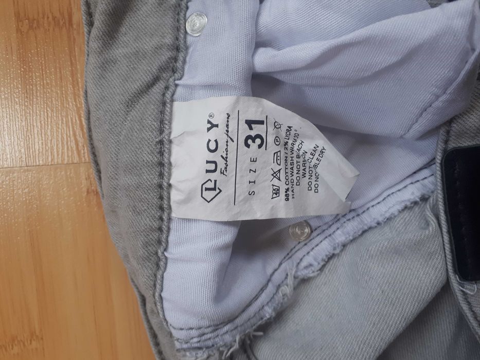 Дънки Луси фешън