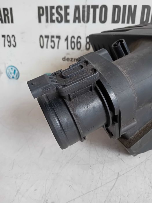 Carcasa Filtru Aer Debitmetru Aer Vw Passat B8 Golf 7 1.6 Tdi Motor DCX Cod 5Q0129607AE 04L906461B