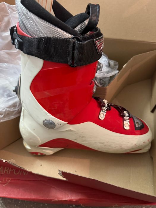 Ски обувки Atomic B-Tech / GripWalk (28–28.5)