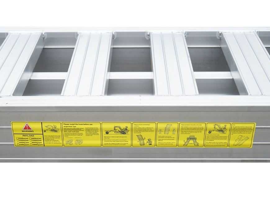 Set rampe aluminiu 8 tone pentru incarcare/descarcare 450x50x15cm