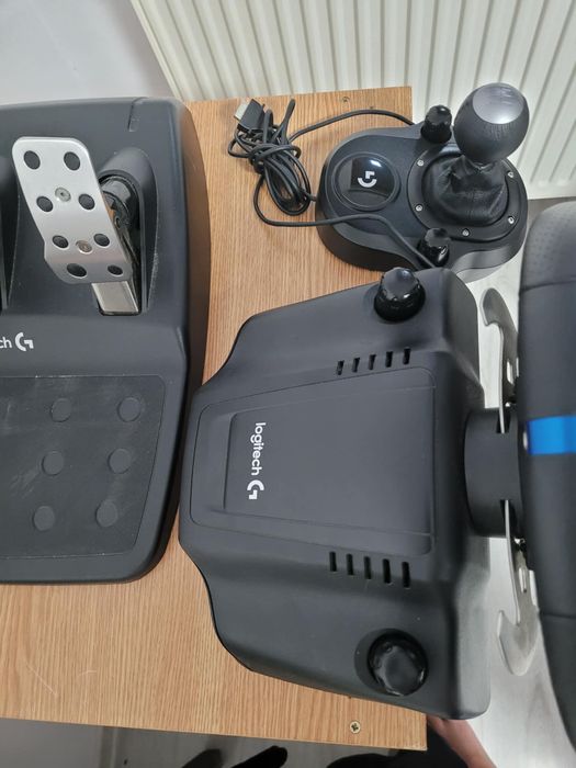 Volan Logitech G29 + schimbator ca nou