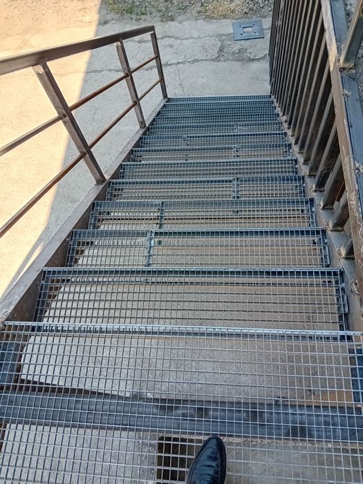 Scara metalica zincata de exterior facem și pe comanda