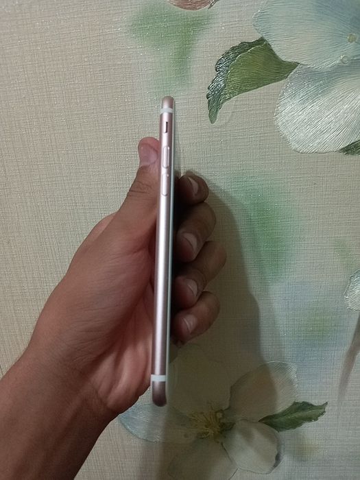 Iphone 7 sotiladi 32talik