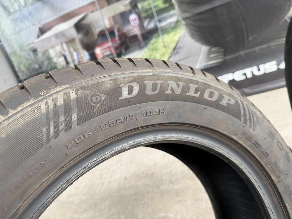 205/65/17 DUNLOP 2бр