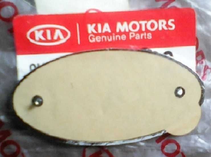 эмблема решётки радиатора KIA