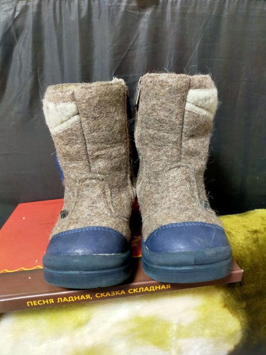 Продам детские валенки