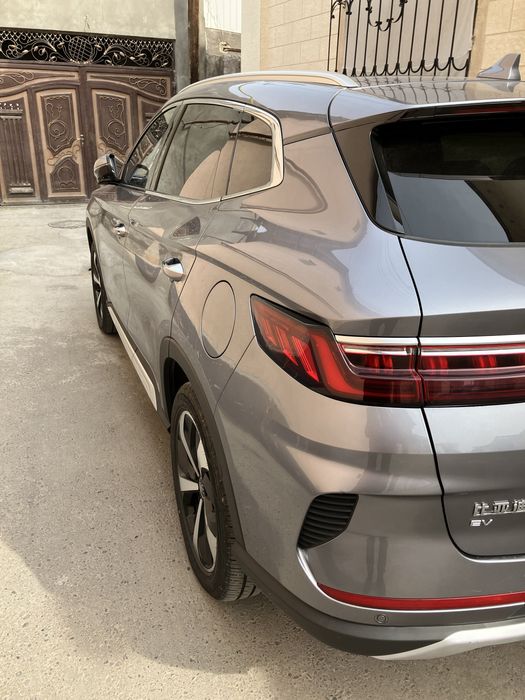 BYD Song plus flagship сотилади