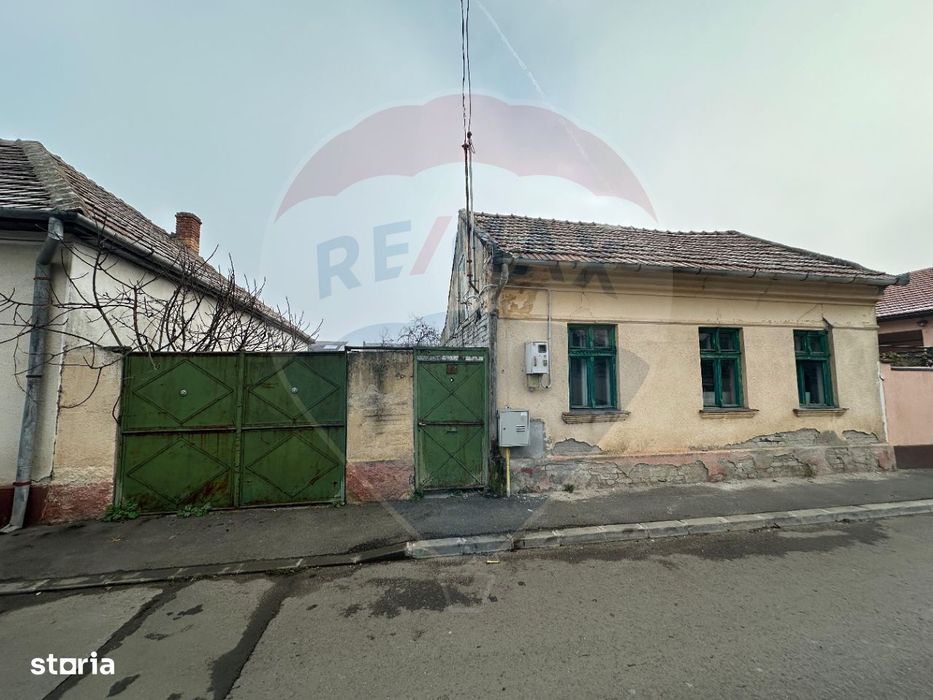 Casă 6 camere cu teren total de 572 mp zona Tabacovici Aradul Nou