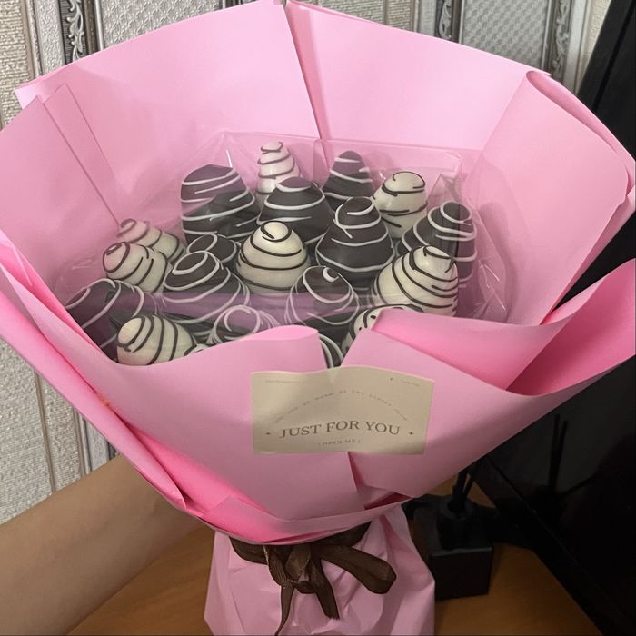 Клубника в шоколаде, бокс/букет