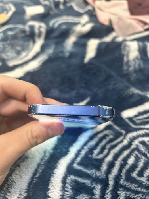 Vând iPhone 12 mini 64gb