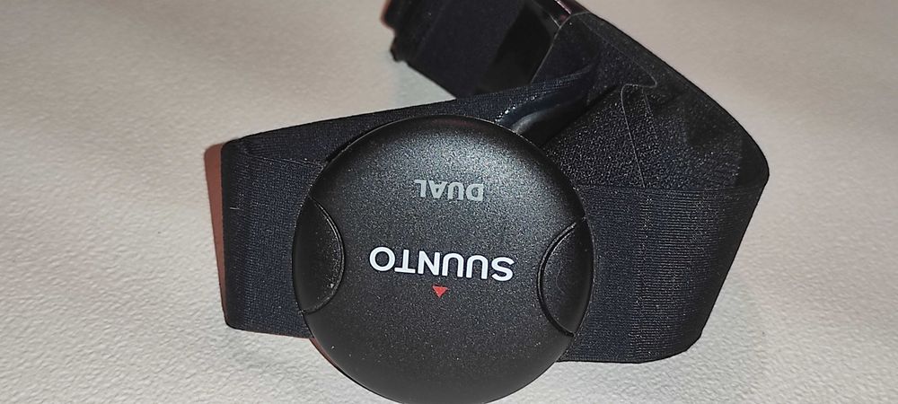 Centură Suunto Dual Comfort Se utilizează cu aparate cardio de sală și monitoare de ritm cardiac