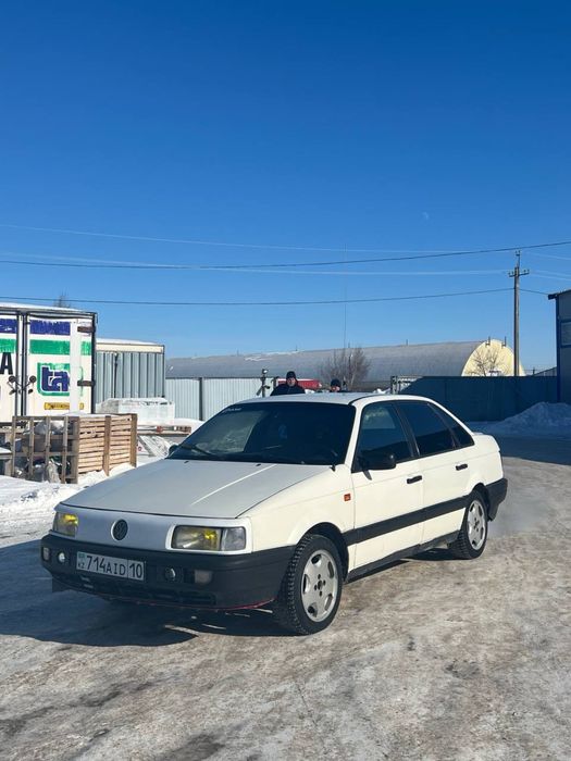 ПРОДАМ ПАССАТ Б3 1992 года 1.8 моно