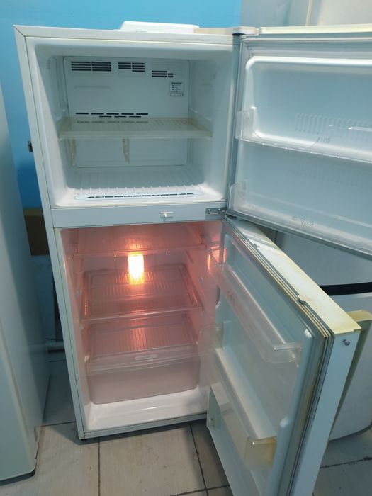 Продам холодильник LG