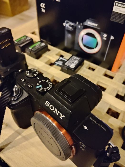 Vand Sony A7II full frame  impecabil 15k cadre+ Sony 28mm F2