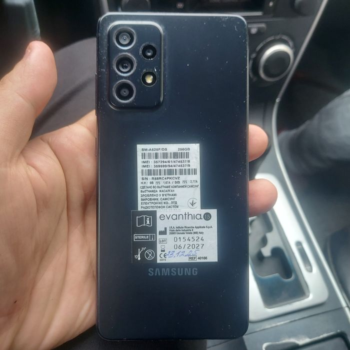 Продам Samsung a52 8/256