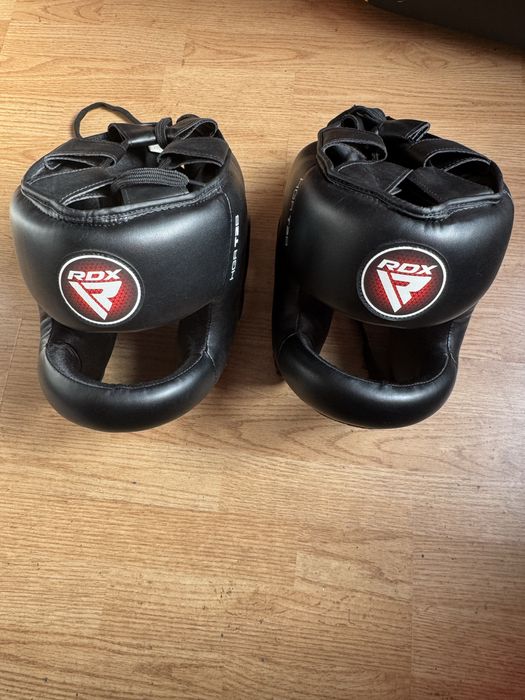 Vand 2x echipament kickbox / MMA  - NOU