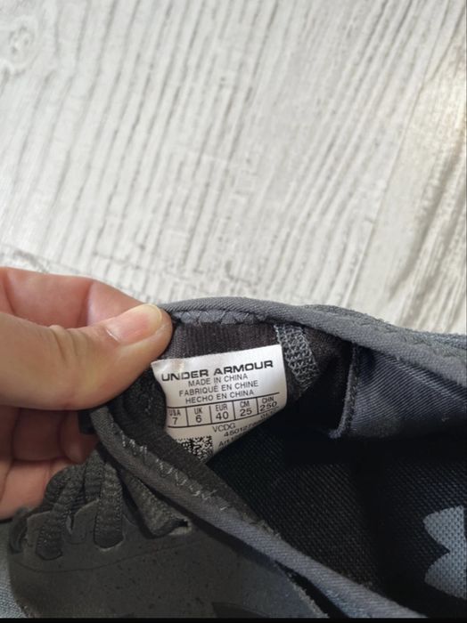 Adidasi under armour marimea 40