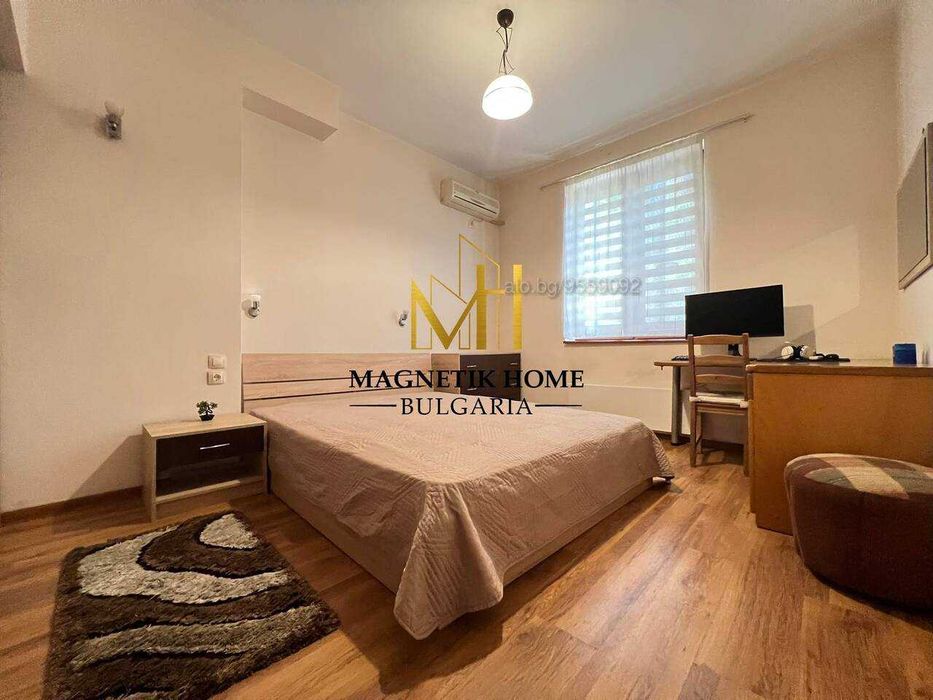 Брилянтен двустаен апартамент с паркомясто на метри от морската