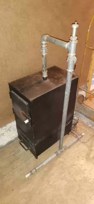 Продавам котел с водна риза