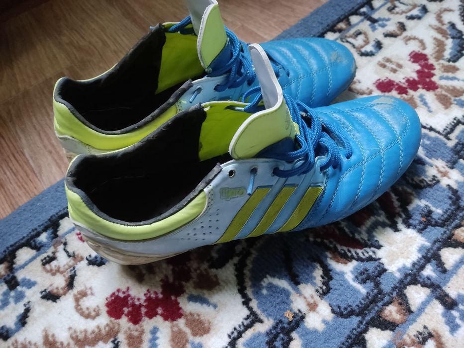 Продаю бутсы Adidas 11pro