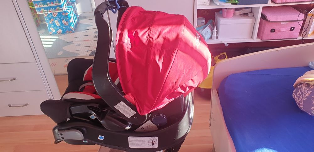 Столче за кола с база Graco Junior 0-13