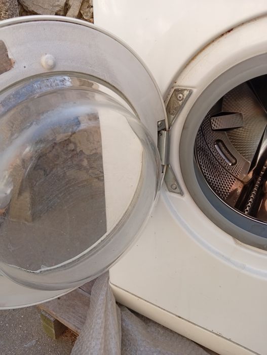 Печка "Indesit"и пералня "Siltal "работещи