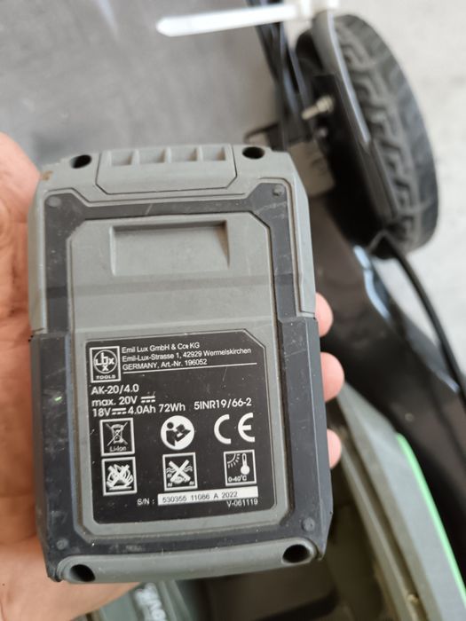 Cositoare Ryobi și lux tools